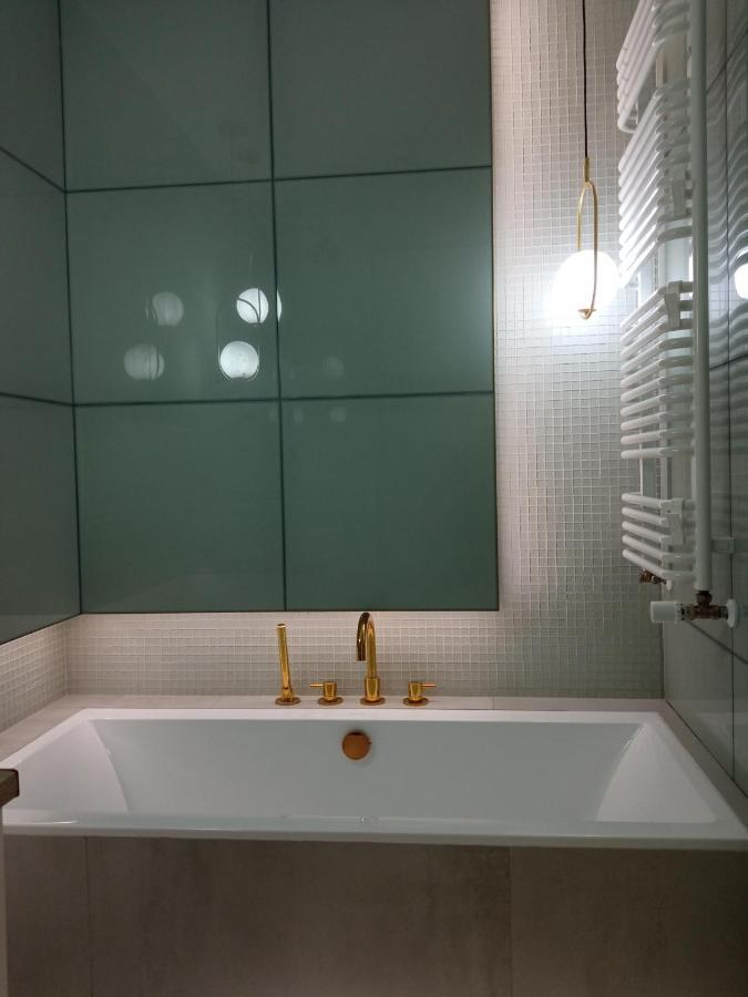 Zloty Apartament Bokserska Varşovia Exterior foto